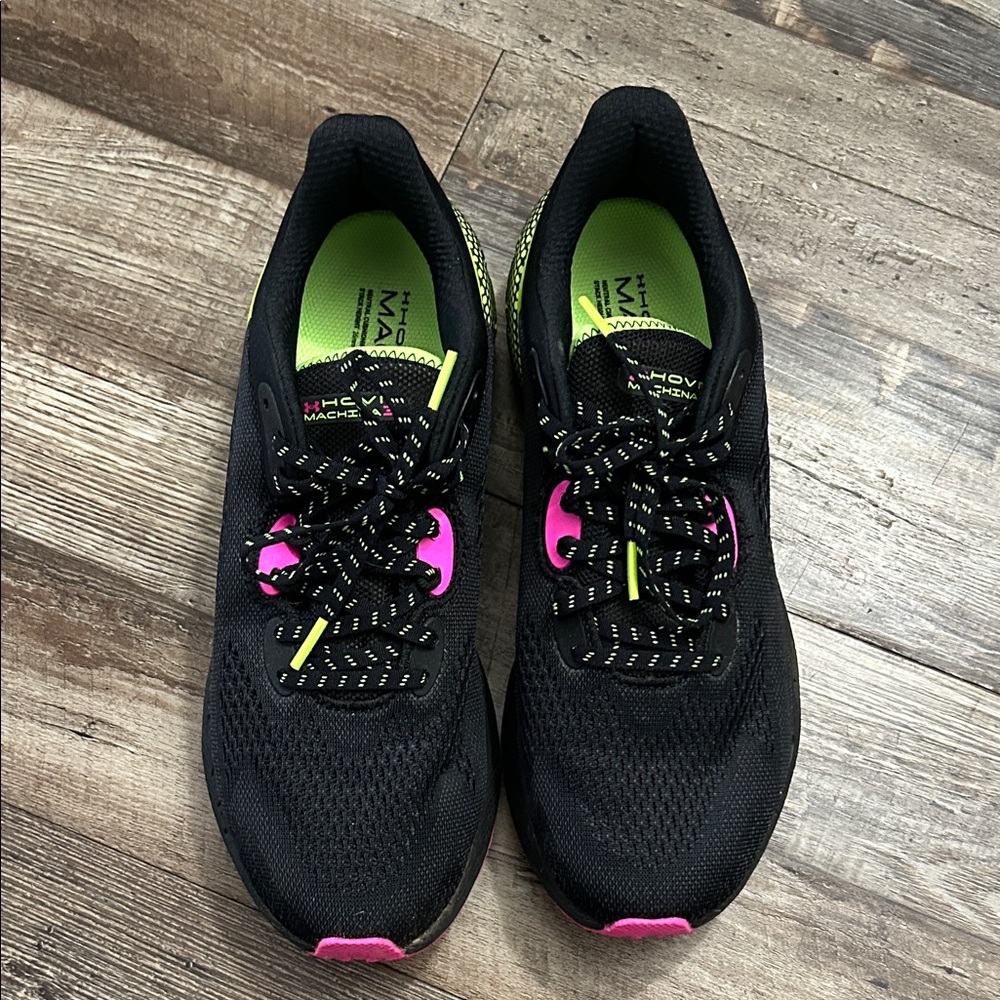 Under Armour Women's Black and Neon Pink Sneakers